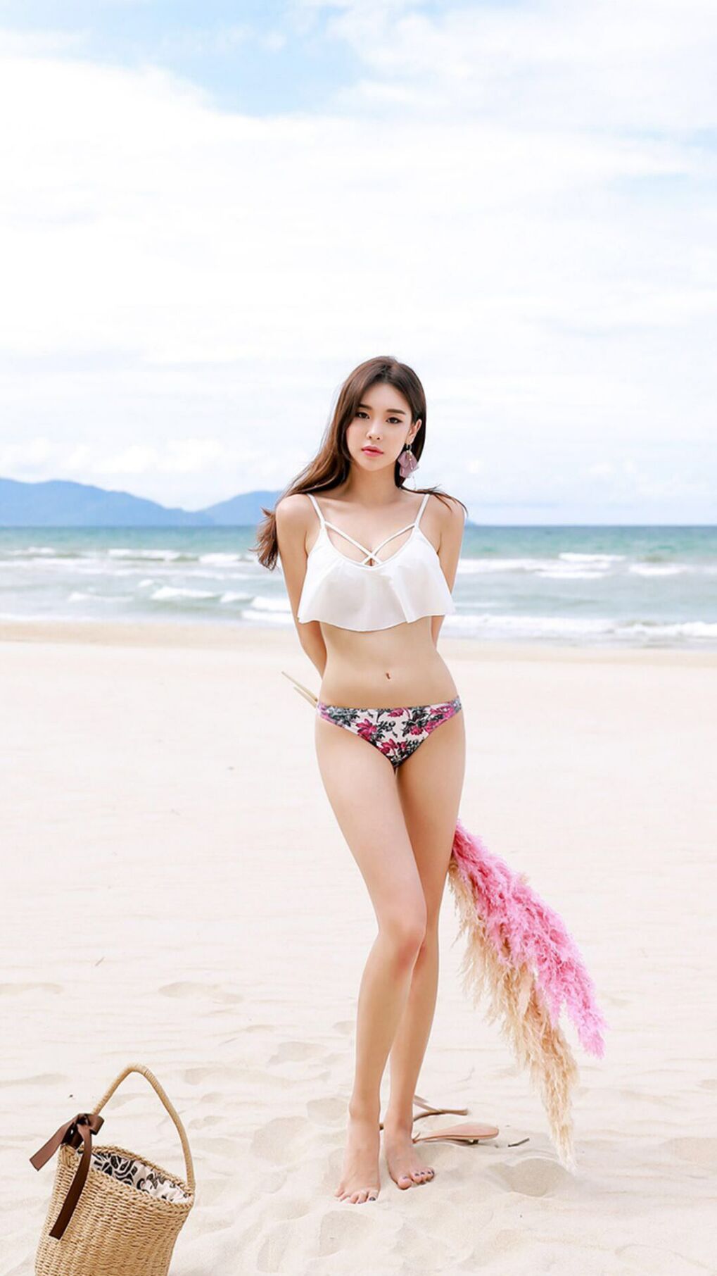 华体会hth-当三分球还在空中，克莱就已转身—在命运虎口夺回唯一的勇士